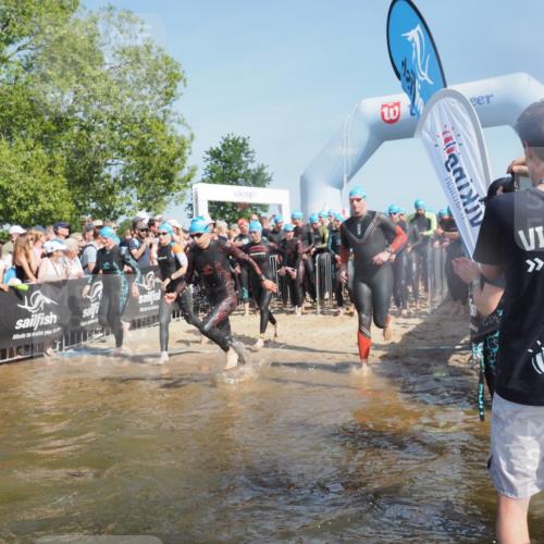 22.06.2025 - Viking Triathlon KatJ http://msf.ph/oto/8063543 22.06.2025 10:02:53 Schwimmen 5, 40, 43, 47, 98, 154, 164, 323, 340, 430, 475, 486, 548, 552, 554, 608 meine-sportfotos.de