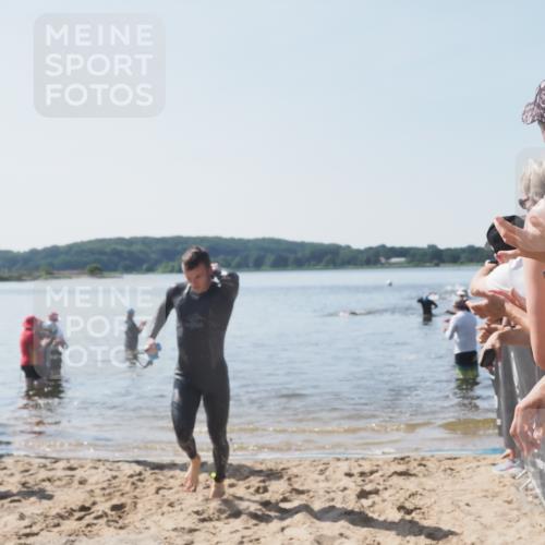 22.06.2025 - Viking Triathlon MichiJ http://msf.ph/oto/8063548 22.06.2025 10:25:09 Schwimmen 4, 521 meine-sportfotos.de