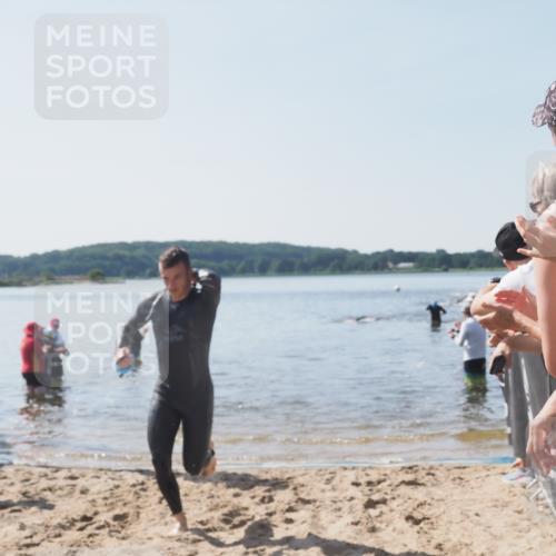 22.06.2025 - Viking Triathlon MichiJ http://msf.ph/oto/8063550 22.06.2025 10:25:09 Schwimmen 4, 521 meine-sportfotos.de
