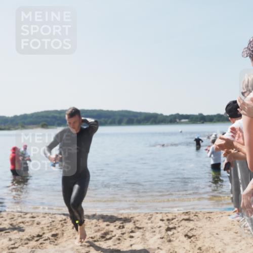 22.06.2025 - Viking Triathlon MichiJ http://msf.ph/oto/8063552 22.06.2025 10:25:09 Schwimmen 4, 521 meine-sportfotos.de