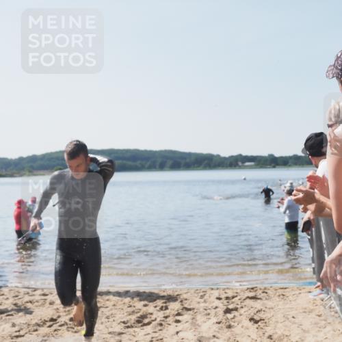 22.06.2025 - Viking Triathlon MichiJ http://msf.ph/oto/8063555 22.06.2025 10:25:09 Schwimmen 4, 521 meine-sportfotos.de