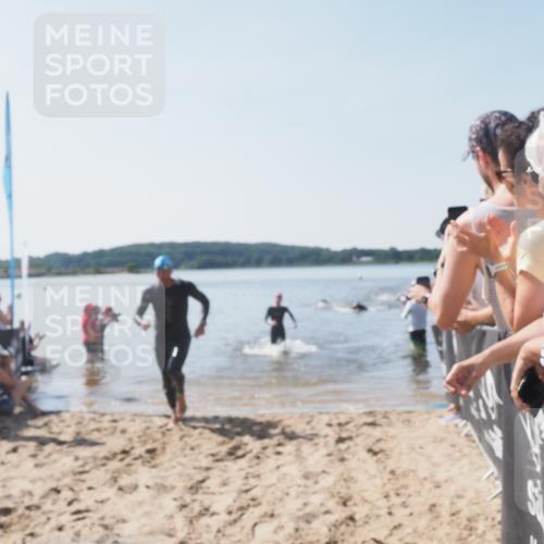 22.06.2025 - Viking Triathlon MichiJ http://msf.ph/oto/8063573 22.06.2025 10:25:29 Schwimmen 2, 122, 641 meine-sportfotos.de
