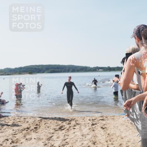 22.06.2025 - Viking Triathlon MichiJ http://msf.ph/oto/8063577 22.06.2025 10:25:32 Schwimmen 2, 122, 420, 641 meine-sportfotos.de