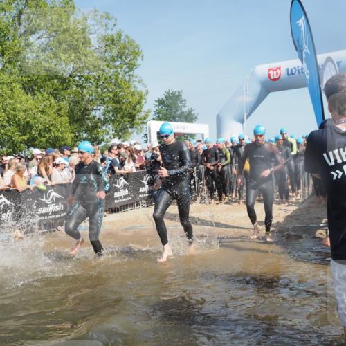 22.06.2025 - Viking Triathlon KatJ http://msf.ph/oto/8063589 22.06.2025 10:02:58 Schwimmen 5, 40, 43, 47, 101, 154, 164, 233, 340, 398, 475, 548, 554, 608, 632 meine-sportfotos.de