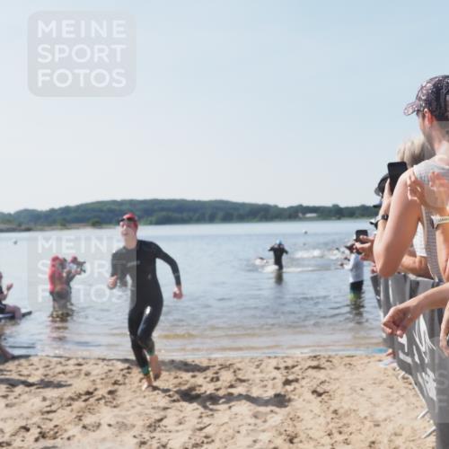 22.06.2025 - Viking Triathlon MichiJ http://msf.ph/oto/8063591 22.06.2025 10:25:33 Schwimmen 2, 420, 641 meine-sportfotos.de