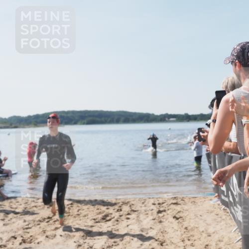 22.06.2025 - Viking Triathlon MichiJ http://msf.ph/oto/8063594 22.06.2025 10:25:34 Schwimmen 2, 420, 544, 641 meine-sportfotos.de