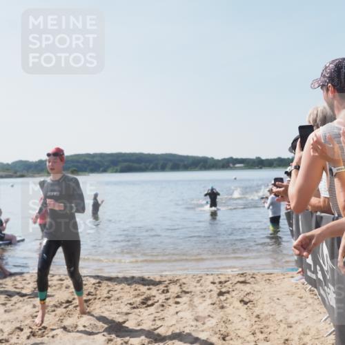 22.06.2025 - Viking Triathlon MichiJ http://msf.ph/oto/8063596 22.06.2025 10:25:34 Schwimmen 2, 420, 544, 641 meine-sportfotos.de