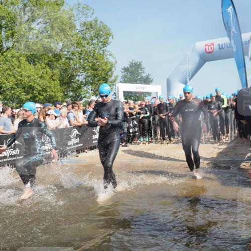 22.06.2025 - Viking Triathlon KatJ http://msf.ph/oto/8063598 22.06.2025 10:02:58 Schwimmen 5, 40, 43, 47, 101, 154, 164, 233, 340, 398, 475, 548, 554, 608, 632 meine-sportfotos.de