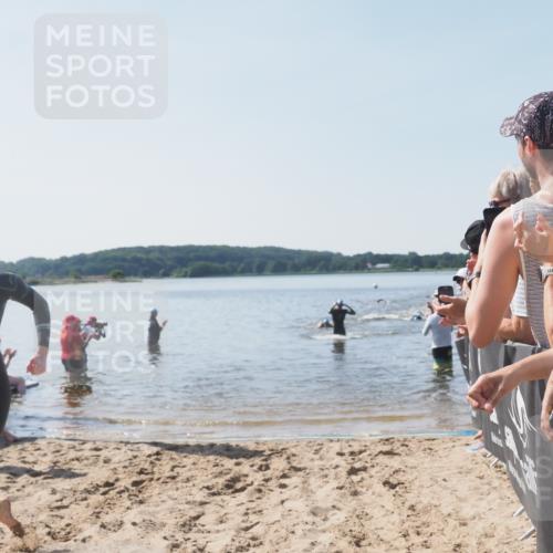 22.06.2025 - Viking Triathlon MichiJ http://msf.ph/oto/8063600 22.06.2025 10:25:34 Schwimmen 2, 420, 544, 641 meine-sportfotos.de