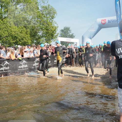 22.06.2025 - Viking Triathlon KatJ http://msf.ph/oto/8063624 22.06.2025 10:03:03 Schwimmen 5, 43, 47, 101, 154, 177, 204, 233, 349, 398, 475, 478, 554, 602, 632 meine-sportfotos.de