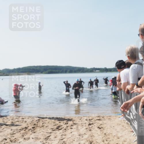 22.06.2025 - Viking Triathlon MichiJ http://msf.ph/oto/8063628 22.06.2025 10:25:43 Schwimmen 2, 10, 420, 455, 485, 544, 557 meine-sportfotos.de