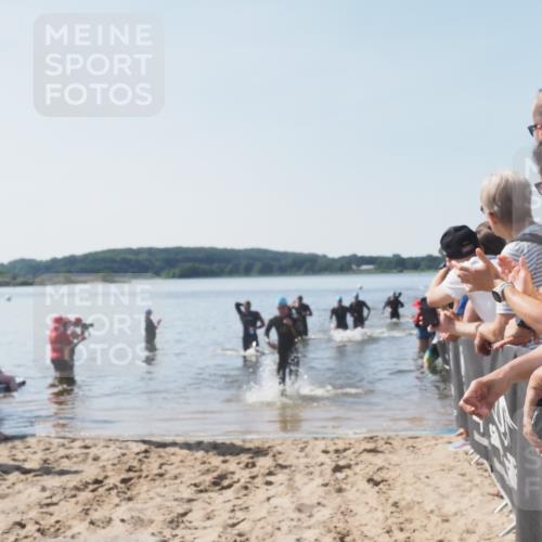 22.06.2025 - Viking Triathlon MichiJ http://msf.ph/oto/8063629 22.06.2025 10:25:43 Schwimmen 2, 10, 420, 455, 485, 544, 557 meine-sportfotos.de