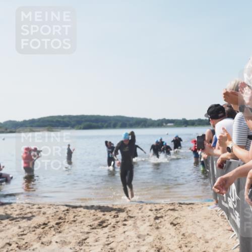 22.06.2025 - Viking Triathlon MichiJ http://msf.ph/oto/8063642 22.06.2025 10:25:45 Schwimmen 2, 10, 420, 455, 485, 544, 557 meine-sportfotos.de