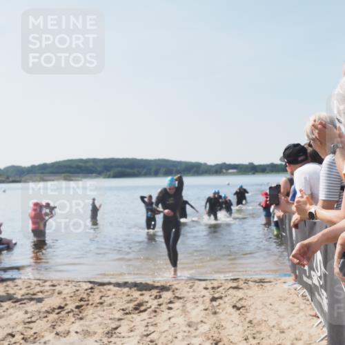 22.06.2025 - Viking Triathlon MichiJ http://msf.ph/oto/8063643 22.06.2025 10:25:45 Schwimmen 2, 10, 420, 455, 485, 544, 557 meine-sportfotos.de