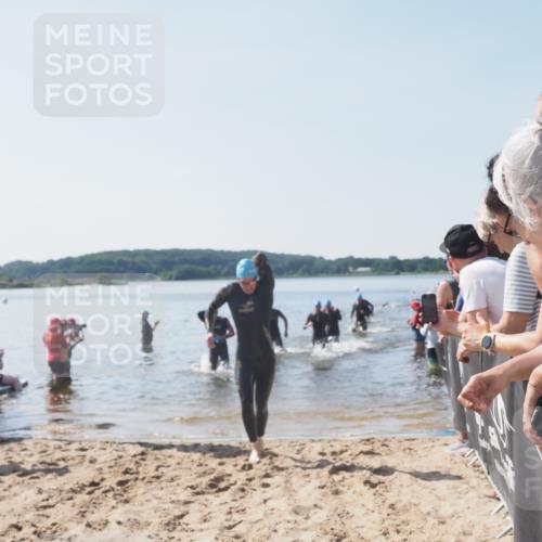 22.06.2025 - Viking Triathlon MichiJ http://msf.ph/oto/8063650 22.06.2025 10:25:46 Schwimmen 2, 10, 49, 420, 455, 485, 544, 557 meine-sportfotos.de