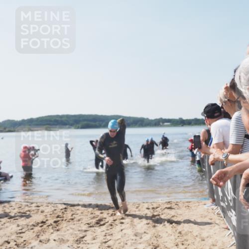 22.06.2025 - Viking Triathlon MichiJ http://msf.ph/oto/8063653 22.06.2025 10:25:46 Schwimmen 2, 10, 49, 420, 455, 485, 544, 557 meine-sportfotos.de