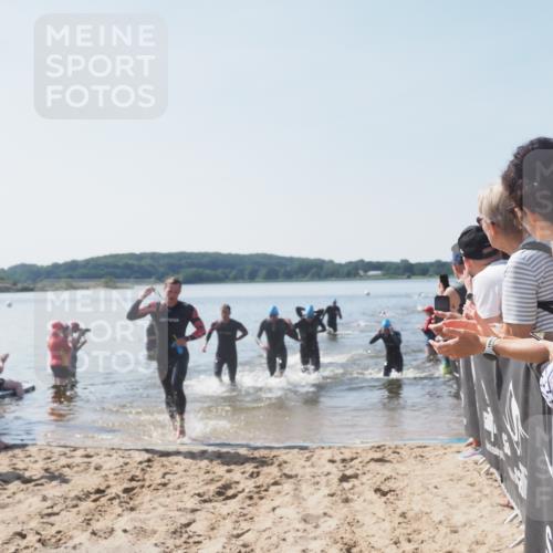 22.06.2025 - Viking Triathlon MichiJ http://msf.ph/oto/8063677 22.06.2025 10:25:50 Schwimmen 10, 49, 420, 455, 485, 544, 557, 642 meine-sportfotos.de