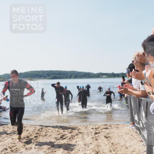22.06.2025 - Viking Triathlon MichiJ http://msf.ph/oto/8063689 22.06.2025 10:25:52 Schwimmen 10, 49, 420, 455, 485, 544, 557, 642 meine-sportfotos.de