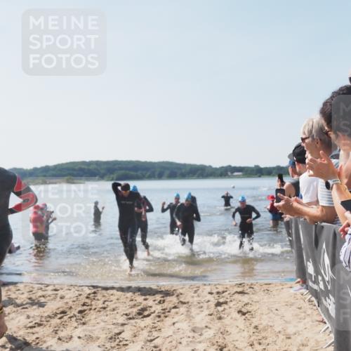 22.06.2025 - Viking Triathlon MichiJ http://msf.ph/oto/8063694 22.06.2025 10:25:52 Schwimmen 10, 49, 420, 455, 485, 544, 557, 642 meine-sportfotos.de