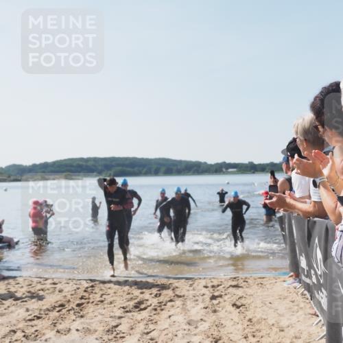 22.06.2025 - Viking Triathlon MichiJ http://msf.ph/oto/8063699 22.06.2025 10:25:52 Schwimmen 10, 49, 420, 455, 485, 544, 557, 642 meine-sportfotos.de
