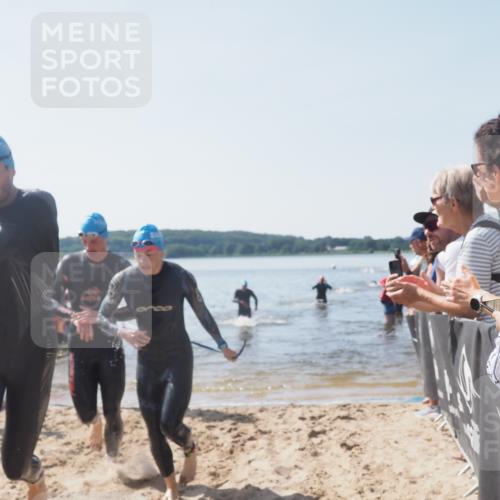 22.06.2025 - Viking Triathlon MichiJ http://msf.ph/oto/8063738 22.06.2025 10:25:57 Schwimmen 10, 49, 455, 557, 617, 642 meine-sportfotos.de