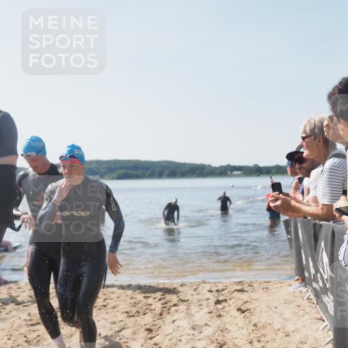 22.06.2025 - Viking Triathlon MichiJ http://msf.ph/oto/8063739 22.06.2025 10:25:57 Schwimmen 10, 49, 455, 557, 617, 642 meine-sportfotos.de