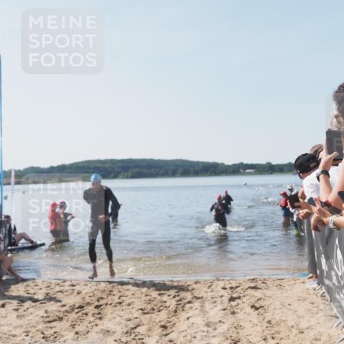 22.06.2025 - Viking Triathlon MichiJ http://msf.ph/oto/8063774 22.06.2025 10:26:04 Schwimmen 9, 49, 617, 642 meine-sportfotos.de