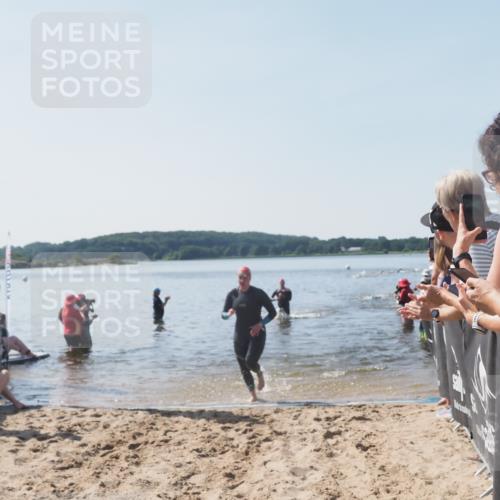 22.06.2025 - Viking Triathlon MichiJ http://msf.ph/oto/8063805 22.06.2025 10:26:08 Schwimmen 9, 526, 617, 642 meine-sportfotos.de