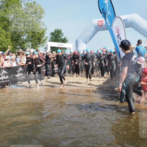 22.06.2025 - Viking Triathlon KatJ http://msf.ph/oto/8063806 22.06.2025 10:03:28 Schwimmen 25, 34, 42, 88, 89, 163, 182, 221, 229, 251, 324, 332, 454, 540, 556 meine-sportfotos.de