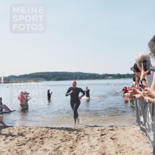 22.06.2025 - Viking Triathlon MichiJ http://msf.ph/oto/8063807 22.06.2025 10:26:08 Schwimmen 9, 526, 617, 642 meine-sportfotos.de
