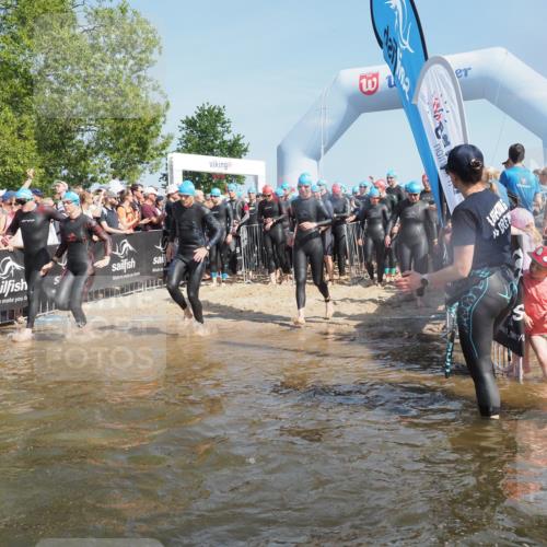 22.06.2025 - Viking Triathlon KatJ http://msf.ph/oto/8063808 22.06.2025 10:03:28 Schwimmen 25, 34, 42, 88, 89, 163, 182, 221, 229, 251, 324, 332, 454, 540, 556 meine-sportfotos.de