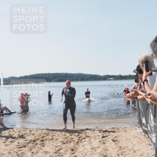 22.06.2025 - Viking Triathlon MichiJ http://msf.ph/oto/8063809 22.06.2025 10:26:08 Schwimmen 9, 526, 617, 642 meine-sportfotos.de