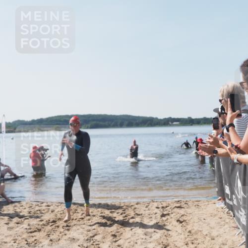22.06.2025 - Viking Triathlon MichiJ http://msf.ph/oto/8063816 22.06.2025 10:26:09 Schwimmen 9, 526, 617, 642 meine-sportfotos.de