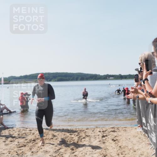22.06.2025 - Viking Triathlon MichiJ http://msf.ph/oto/8063818 22.06.2025 10:26:09 Schwimmen 9, 526, 617, 642 meine-sportfotos.de