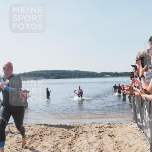 22.06.2025 - Viking Triathlon MichiJ http://msf.ph/oto/8063823 22.06.2025 10:26:10 Schwimmen 9, 526, 617, 642 meine-sportfotos.de