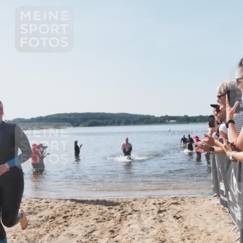 22.06.2025 - Viking Triathlon MichiJ http://msf.ph/oto/8063824 22.06.2025 10:26:10 Schwimmen 9, 526, 617, 642 meine-sportfotos.de