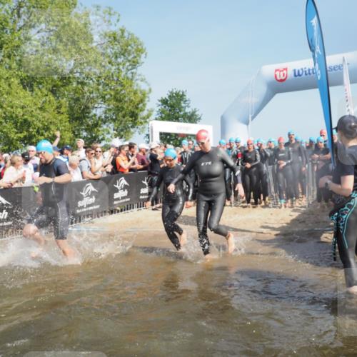 22.06.2025 - Viking Triathlon KatJ http://msf.ph/oto/8063898 22.06.2025 10:03:34 Schwimmen 42, 58, 62, 79, 148, 179, 182, 221, 324, 434, 454, 556, 619, 635, 645, 659 meine-sportfotos.de