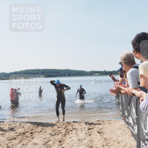 22.06.2025 - Viking Triathlon MichiJ http://msf.ph/oto/8063907 22.06.2025 10:26:20 Schwimmen 9, 526 meine-sportfotos.de