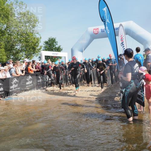 22.06.2025 - Viking Triathlon KatJ http://msf.ph/oto/8063909 22.06.2025 10:03:37 Schwimmen 42, 58, 62, 79, 148, 179, 182, 221, 434, 454, 556, 619, 635, 645, 659 meine-sportfotos.de