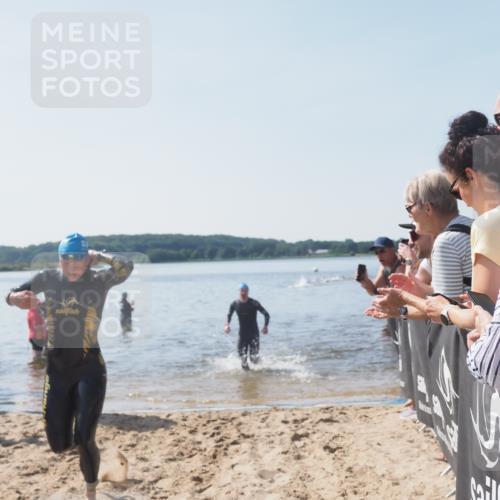 22.06.2025 - Viking Triathlon MichiJ http://msf.ph/oto/8063922 22.06.2025 10:26:22 Schwimmen 9, 526 meine-sportfotos.de