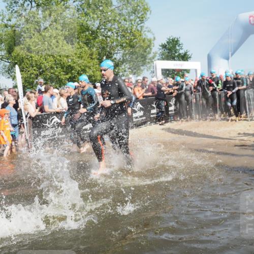 22.06.2025 - Viking Triathlon KatJ http://msf.ph/oto/8063980 22.06.2025 10:03:44 Schwimmen 58, 62, 77, 79, 108, 148, 157, 296, 396, 434, 456, 495, 619, 635, 648, 659 meine-sportfotos.de