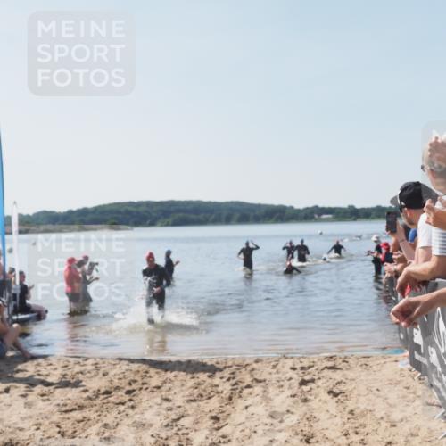 22.06.2025 - Viking Triathlon MichiJ http://msf.ph/oto/8063983 22.06.2025 10:26:54 Schwimmen 52, 145, 288, 610, 623, 661 meine-sportfotos.de