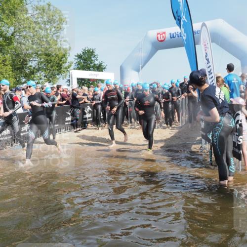 22.06.2025 - Viking Triathlon KatJ http://msf.ph/oto/8064001 22.06.2025 10:03:48 Schwimmen 26, 62, 77, 79, 108, 148, 157, 296, 396, 451, 456, 495, 619, 635, 648 meine-sportfotos.de