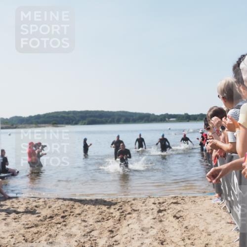22.06.2025 - Viking Triathlon MichiJ http://msf.ph/oto/8064003 22.06.2025 10:27:00 Schwimmen 52, 81, 145, 288, 623, 661 meine-sportfotos.de