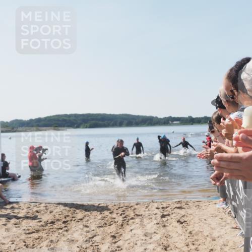 22.06.2025 - Viking Triathlon MichiJ http://msf.ph/oto/8064015 22.06.2025 10:27:02 Schwimmen 52, 81, 145, 288, 623, 661 meine-sportfotos.de