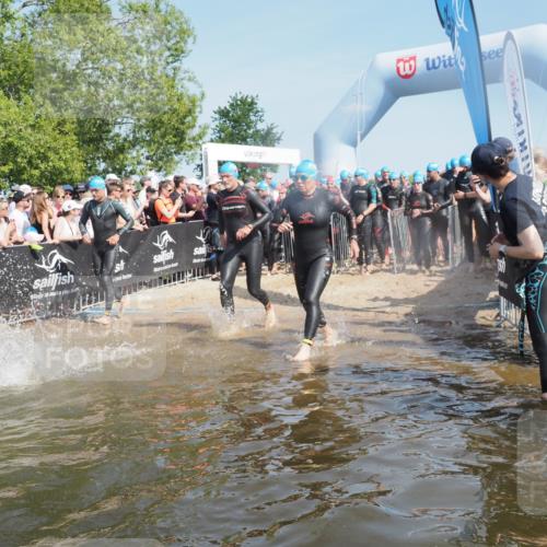 22.06.2025 - Viking Triathlon KatJ http://msf.ph/oto/8064016 22.06.2025 10:03:49 Schwimmen 26, 77, 108, 157, 296, 383, 396, 451, 456, 495, 648 meine-sportfotos.de