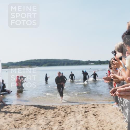 22.06.2025 - Viking Triathlon MichiJ http://msf.ph/oto/8064019 22.06.2025 10:27:02 Schwimmen 52, 81, 145, 288, 623, 661 meine-sportfotos.de