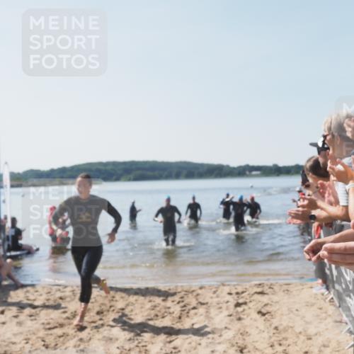 22.06.2025 - Viking Triathlon MichiJ http://msf.ph/oto/8064028 22.06.2025 10:27:04 Schwimmen 52, 81, 145, 288, 623, 661 meine-sportfotos.de