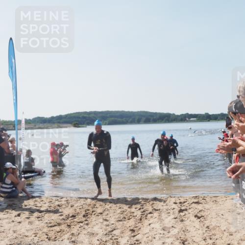 22.06.2025 - Viking Triathlon MichiJ http://msf.ph/oto/8064050 22.06.2025 10:27:07 Schwimmen 52, 81, 145, 288, 623 meine-sportfotos.de