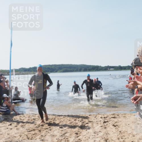 22.06.2025 - Viking Triathlon MichiJ http://msf.ph/oto/8064059 22.06.2025 10:27:08 Schwimmen 52, 81, 145, 288, 623 meine-sportfotos.de